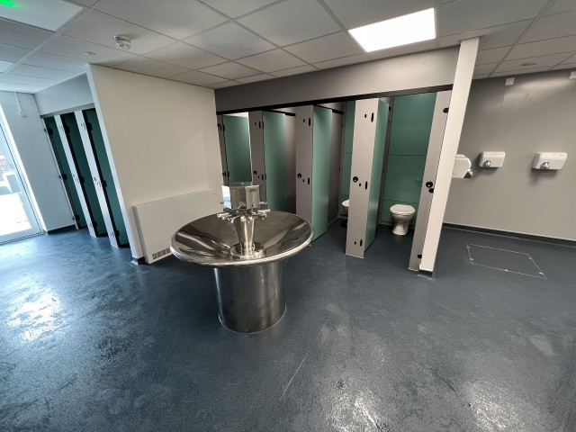 Brodstone Middle School Toilet Refurbishment 7800